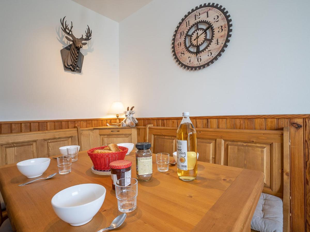Apartment Les Lauzes D12 By Interhome Saint-Martin-de-Belleville Luaran gambar